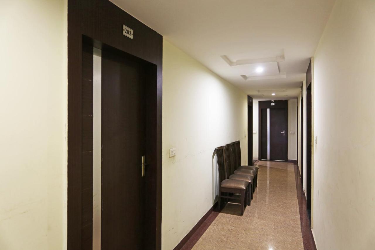 Oyo 6359 Hotel Mezbaan Regency Rāipur Exteriör bild