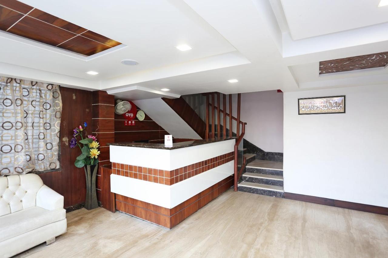 Oyo 6359 Hotel Mezbaan Regency Rāipur Exteriör bild