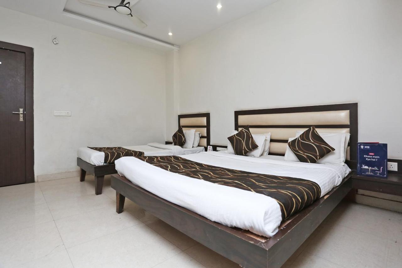 Oyo 6359 Hotel Mezbaan Regency Rāipur Exteriör bild