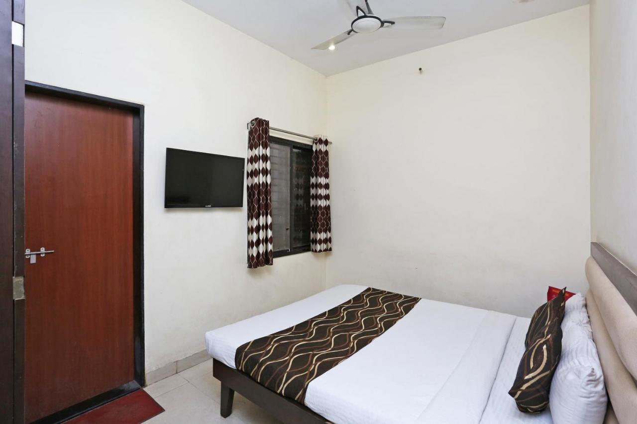 Oyo 6359 Hotel Mezbaan Regency Rāipur Exteriör bild